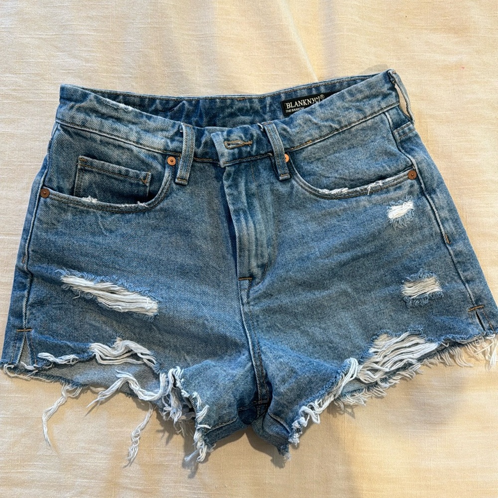 BLANK NYC Vintage High Rise Short The Barrow